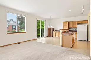 5928 Dublin Ct, McHenry, IL 60050 - Photo 9