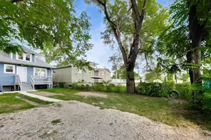 8915 S Racine Ave, Chicago, IL 60620 - Photo 37