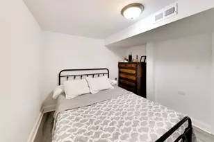 8915 S Racine Ave, Chicago, IL 60620 - Photo 29