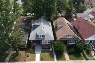 8915 S Racine Ave, Chicago, IL 60620 - Photo 5