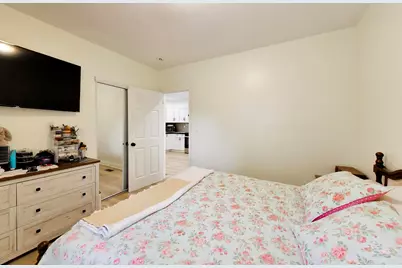 8915 S Racine Avenue, Chicago, IL 60620 - Photo 13