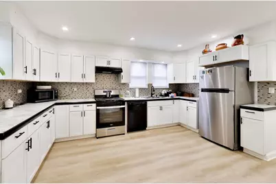 8915 S Racine Avenue, Chicago, IL 60620 - Photo 31