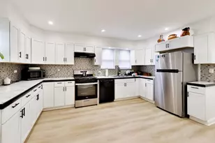 8915 S Racine Ave, Chicago, IL 60620 - Photo 31