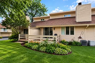 4685 High Point Dr, Rockford, IL 61114 - Photo 3