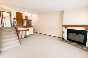 4685 High Point Dr, Rockford, IL 61114 - Photo 7