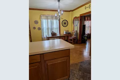 739 N 11th Street, Dekalb, IL 60115 - Photo 5