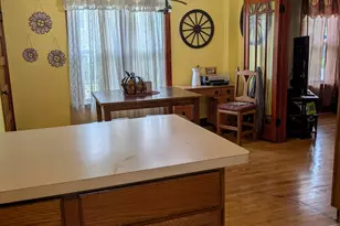 739 N 11th St, Dekalb, IL 60115 - Photo 5