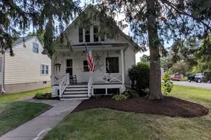 739 N 11th St, Dekalb, IL 60115 - Photo 1