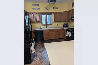 739 N 11th Street, Dekalb, IL 60115 - Photo 5