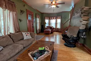 739 N 11th St, Dekalb, IL 60115 - Photo 3