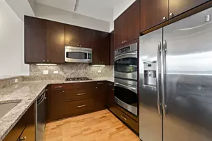 1211 S Prairie Ave, Chicago, IL 60605 - Photo 11
