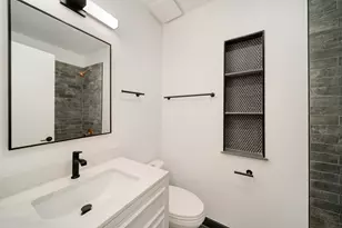 1137 N Francisco Ave, Chicago, IL 60622 - Photo 7