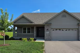 735 Yingling Dr, Dixon, IL 61021 - Photo 1