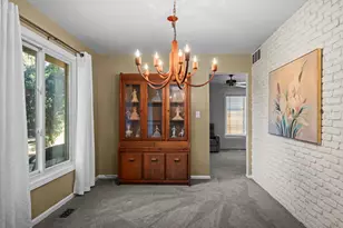 190 S Circle Ave, Bloomingdale, IL 60108 - Photo 9