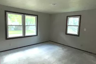 1085 Mallard Dr, Bradley, IL 60915 - Photo 9