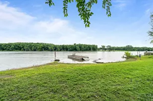 7456 N River Rd, Byron, IL 61010 - Photo 33