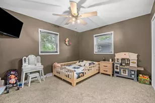 7456 N River Rd, Byron, IL 61010 - Photo 13