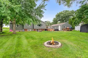 7456 N River Rd, Byron, IL 61010 - Photo 35