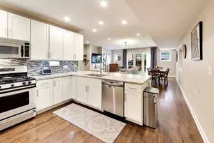 2303 W Chicago Ave, Chicago, IL 60622 - Photo 5