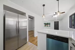 11149 S Green Bay Ave, Chicago, IL 60617 - Photo 9