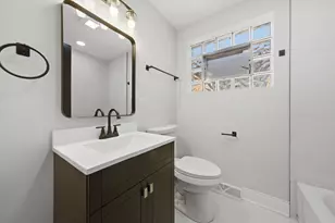 11149 S Green Bay Ave, Chicago, IL 60617 - Photo 11