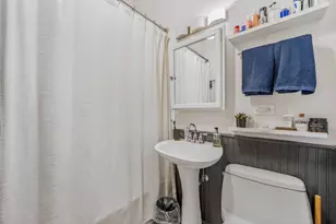 2520 N St Louis Ave, Chicago, IL 60647 - Photo 9