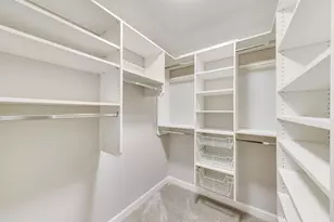 70 E 18th St, Chicago, IL 60616 - Photo 9