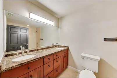 70 E 18th Street #2D, Chicago, IL 60616 - Photo 7