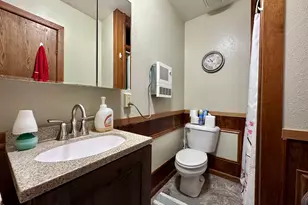 410 Broadway Ave, Sterling, IL 61081 - Photo 13