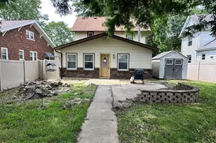 410 Broadway Ave, Sterling, IL 61081 - Photo 3