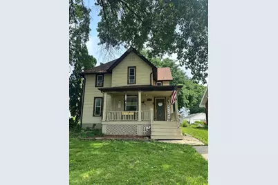 410 Broadway Avenue, Sterling, IL 61081 - Photo 1