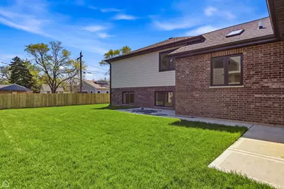 8041 S 85th Court, Justice, IL 60458 - Photo 23