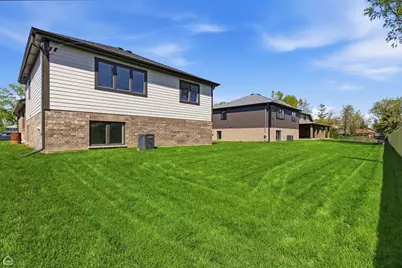 8041 S 85th Court, Justice, IL 60458 - Photo 25