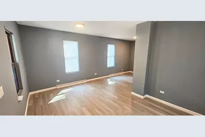 909 E Lake Street, Aurora, IL 60506 - Photo 3