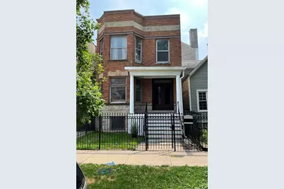 1223 W Gunnison Street, Chicago, IL 60640 - Photo 1