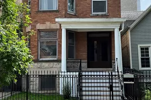 1223 W Gunnison St, Chicago, IL 60640 - Photo 1