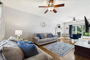 608 Fox Hollow, Dekalb, IL 60115 - Photo 5