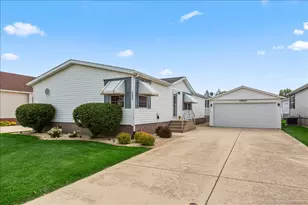 10834 Turnberry Dr, Frankfort, IL 60423 - Photo 1