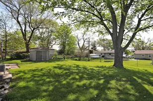 111 Elm Ln, Streamwood, IL 60107 - Photo 21