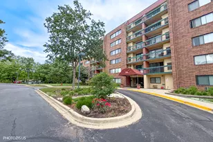 1840 Huntington Blvd, Hoffman Estates, IL 60169 - Photo 1