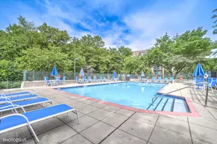 1840 Huntington Blvd, Hoffman Estates, IL 60169 - Photo 27
