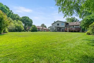 11512 Woodglen Ln, Burr Ridge, IL 60527 - Photo 47