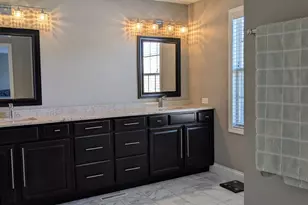 233 Lorraine Cir, Bloomingdale, IL 60108 - Photo 25