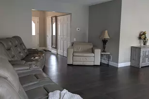 233 Lorraine Cir, Bloomingdale, IL 60108 - Photo 7