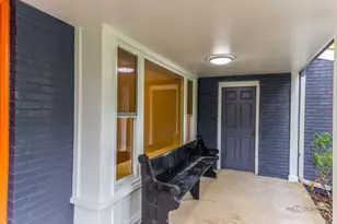 28 Plymouth Ct, Lincolnshire, IL 60069 - Photo 3
