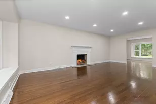 28 Plymouth Ct, Lincolnshire, IL 60069 - Photo 5
