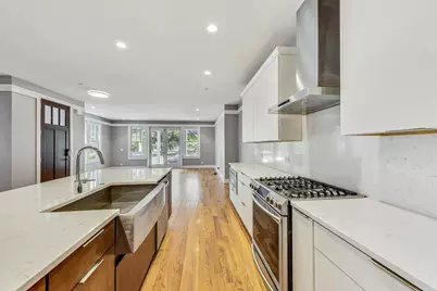 8101 Floral Avenue, Skokie, IL 60077 - Photo 7