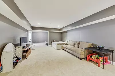 8101 Floral Avenue, Skokie, IL 60077 - Photo 31