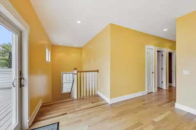 8101 Floral Avenue, Skokie, IL 60077 - Photo 27