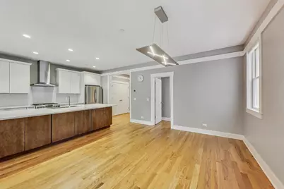 8101 Floral Avenue, Skokie, IL 60077 - Photo 9